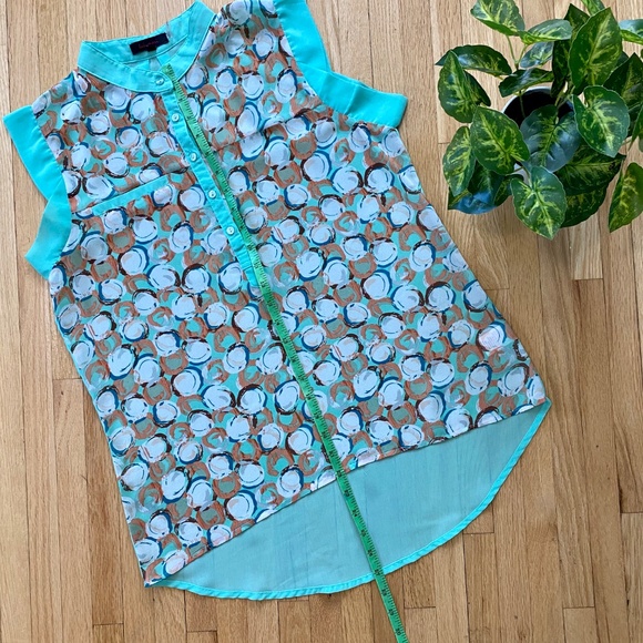 Lulumari Aqua Abstract Sleeveless Chinese Collar High-Low Button Up Blouse Sz M - Picture 8 of 10